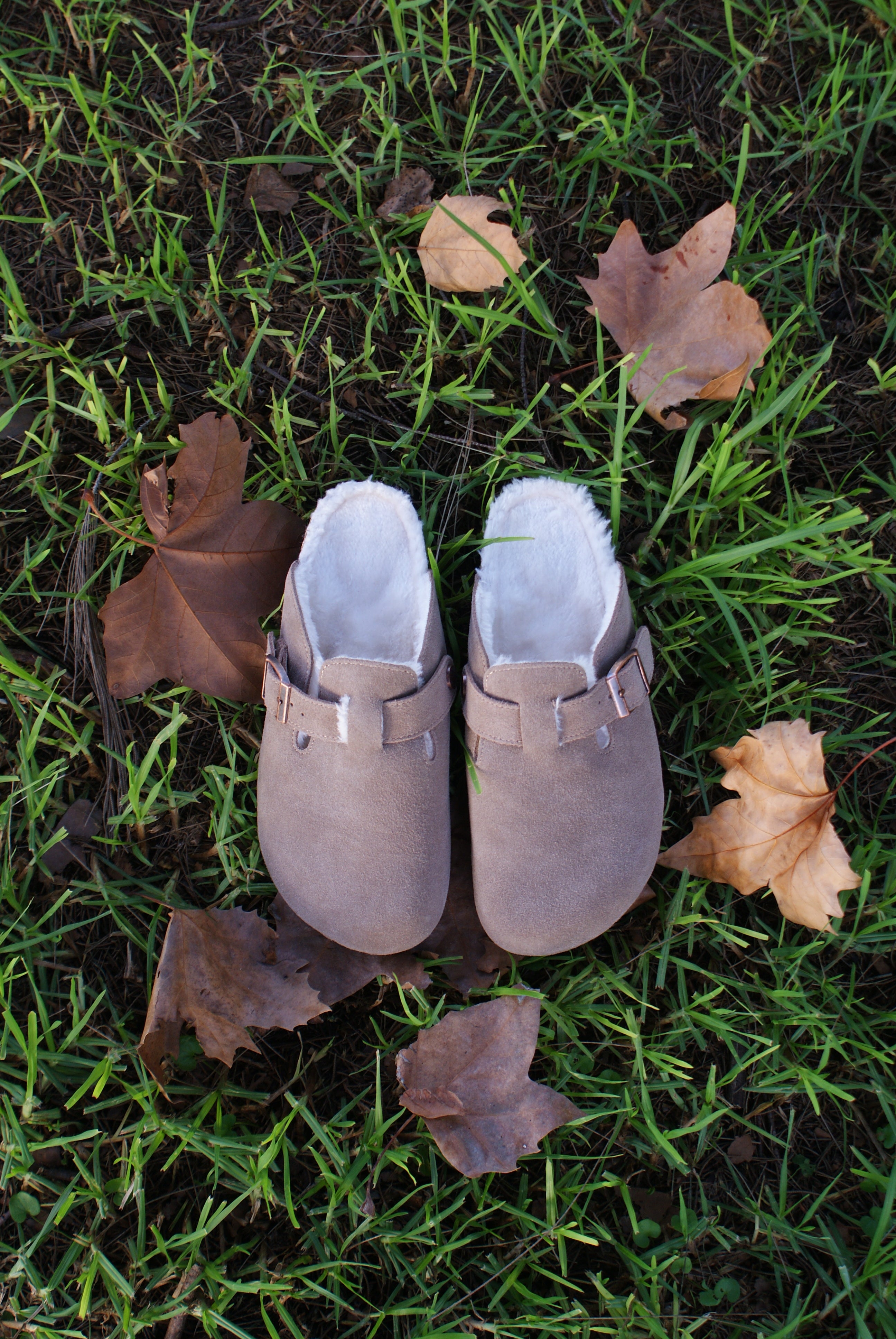 Wool Recovery Leather Clogs